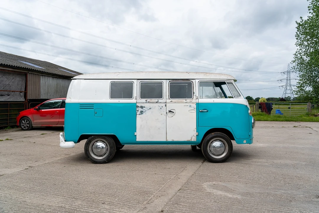 1966 Volkswagen Split-Window Bus - Image 5 of 30