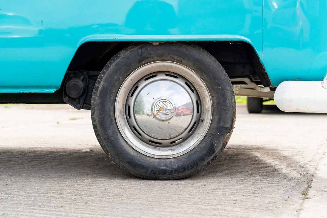 1966 Volkswagen Split-Window Bus - Image 23 of 30