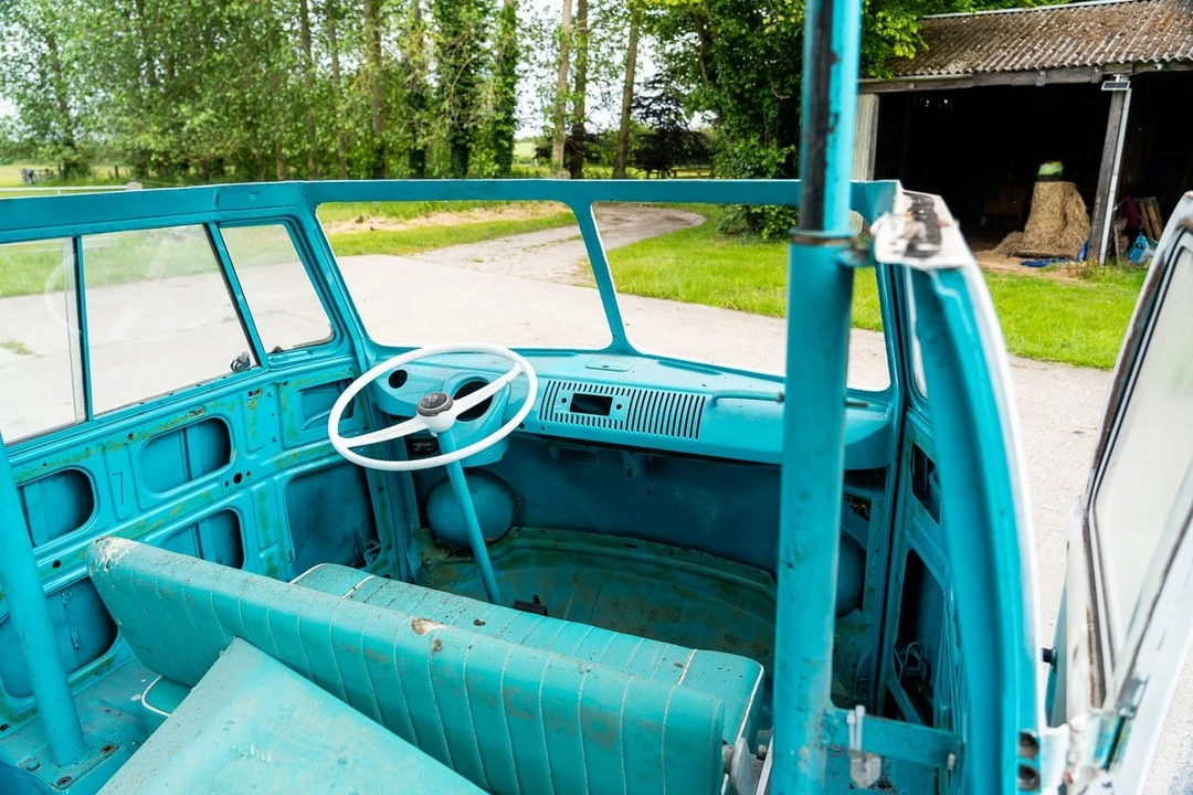 1966 Volkswagen Split-Window Bus - Image 25 of 30