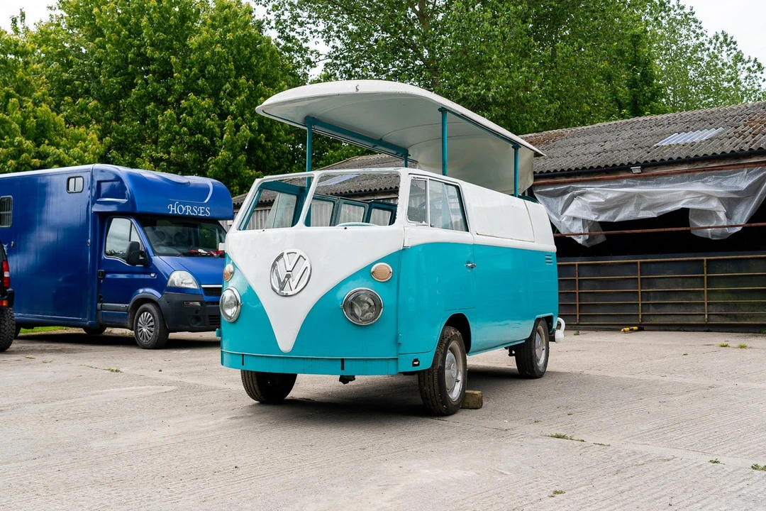 1966 Volkswagen Split-Window Bus - Image 4 of 30