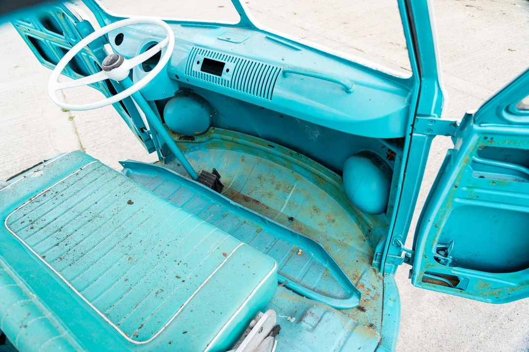 1966 Volkswagen Split-Window Bus - Image 29 of 30