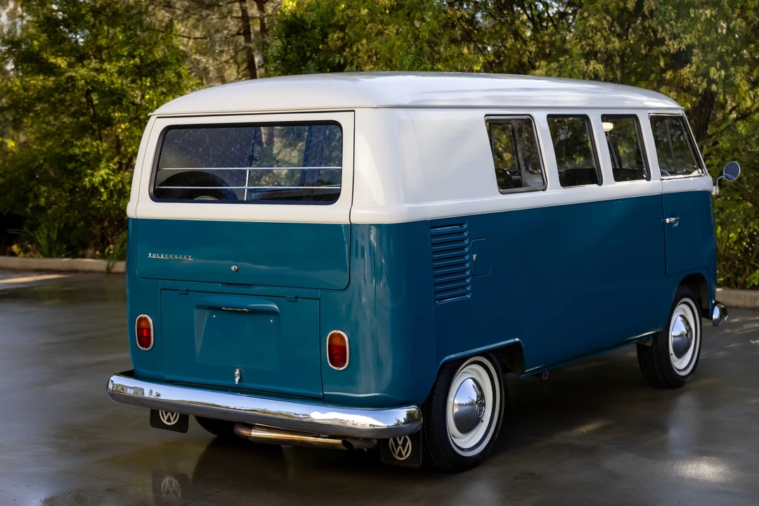 1966 Volkswagen Split-Window Bus - Image 13 of 31