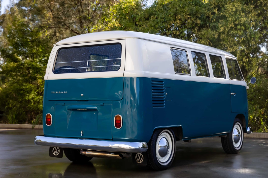 1966 Volkswagen Split-Window Bus - Image 7 of 31