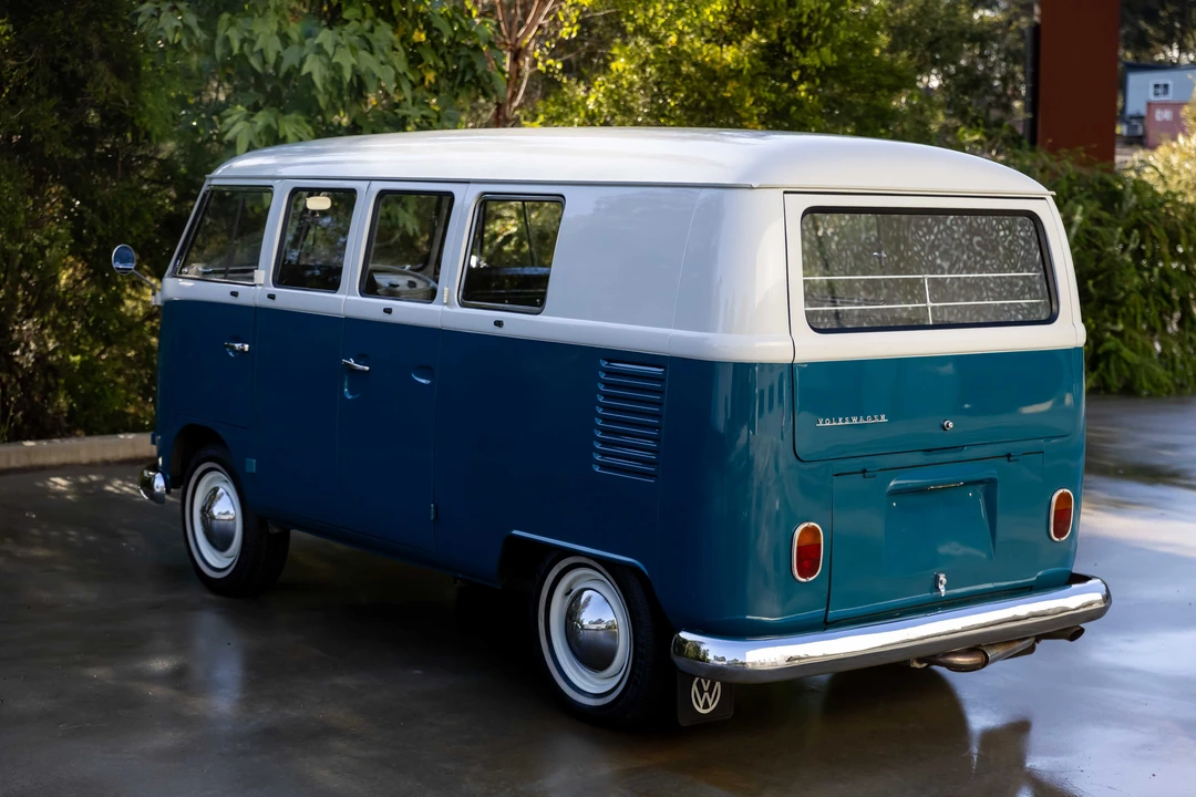 1966 Volkswagen Split-Window Bus - Image 12 of 31