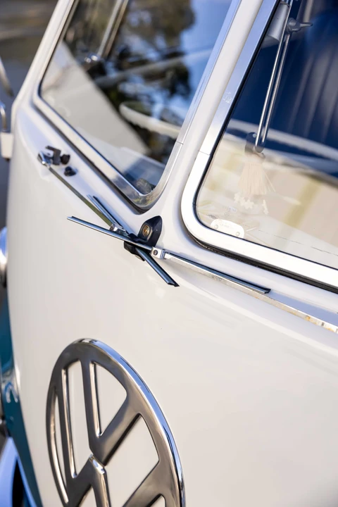 1966 Volkswagen Split-Window Bus - Image 28 of 31