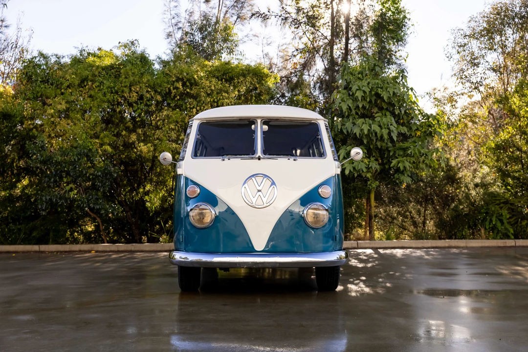 1966 Volkswagen Split-Window Bus - Image 10 of 31
