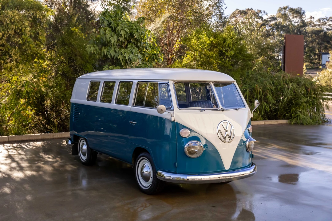 1966 Volkswagen Split-Window Bus - Image 9 of 31