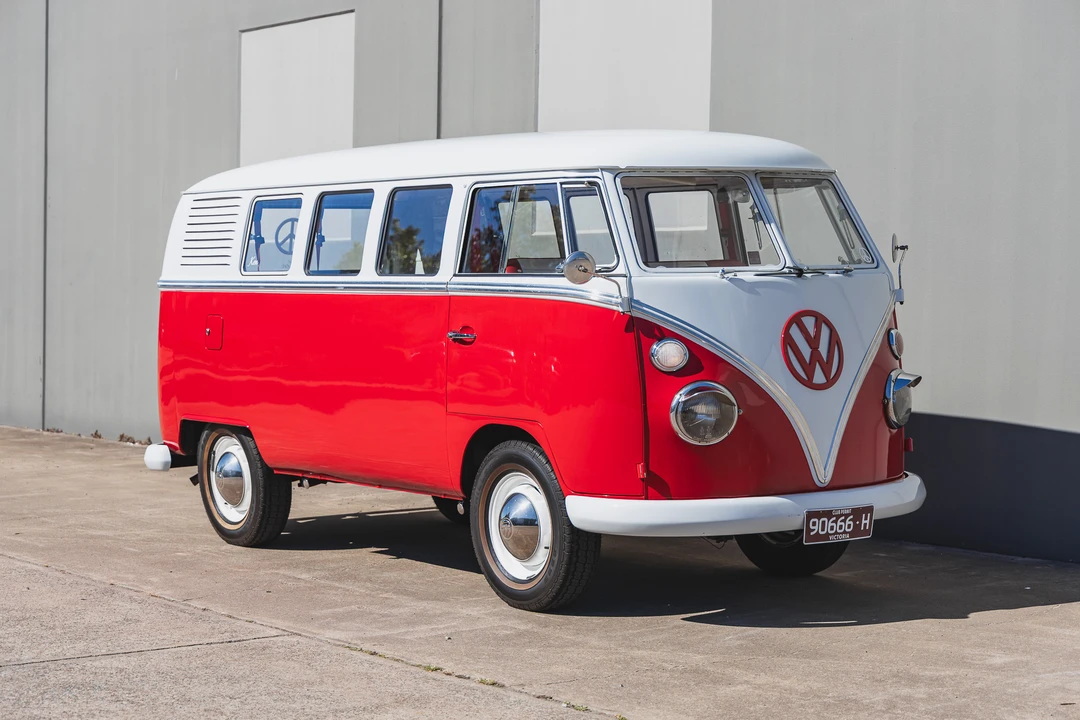 1964 Volkswagen Split-Window Bus - Image 9 of 31