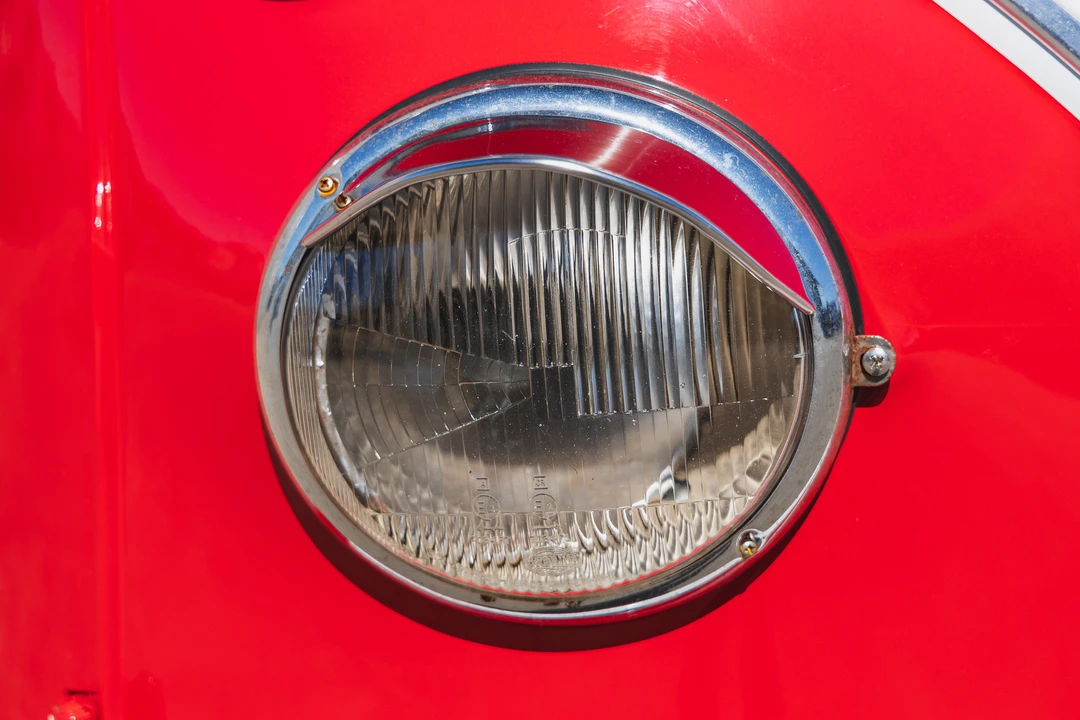 1964 Volkswagen Split-Window Bus - Image 28 of 31