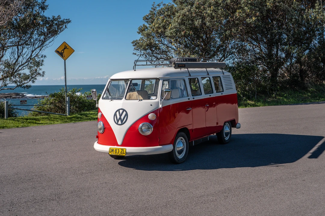 1966 Volkswagen Split-Window Bus - Image 9 of 31