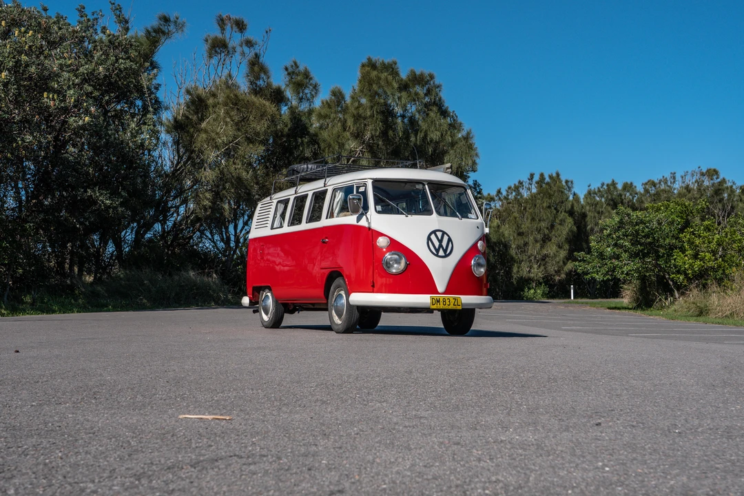 1966 Volkswagen Split-Window Bus - Image 3 of 31