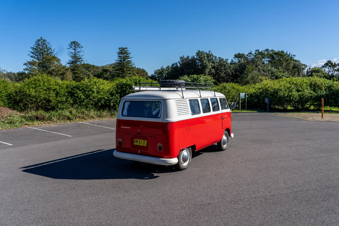 1966 Volkswagen Split-Window Bus - Image 5 of 31