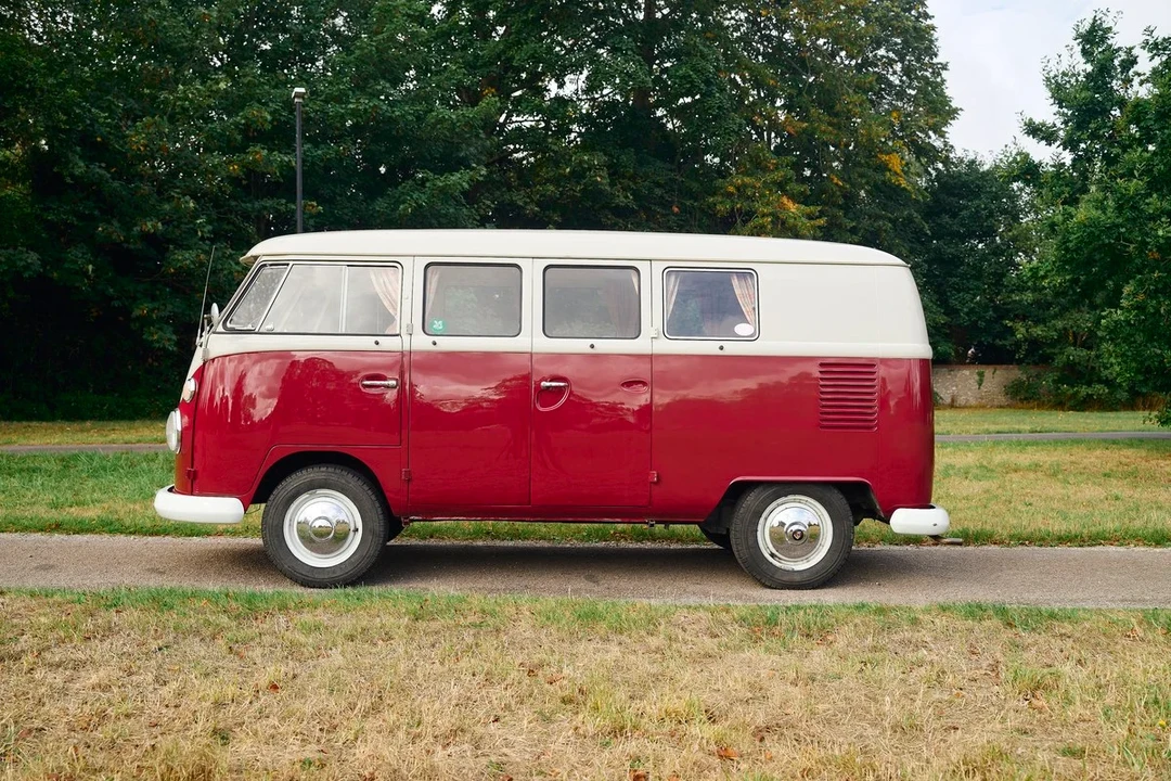 1966 Volkswagen Split-Window Camper - Image 5 of 30