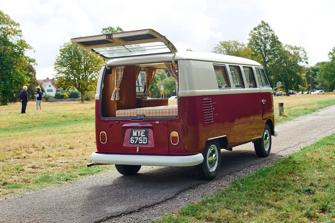 1966 Volkswagen Split-Window Camper - Image 19 of 30