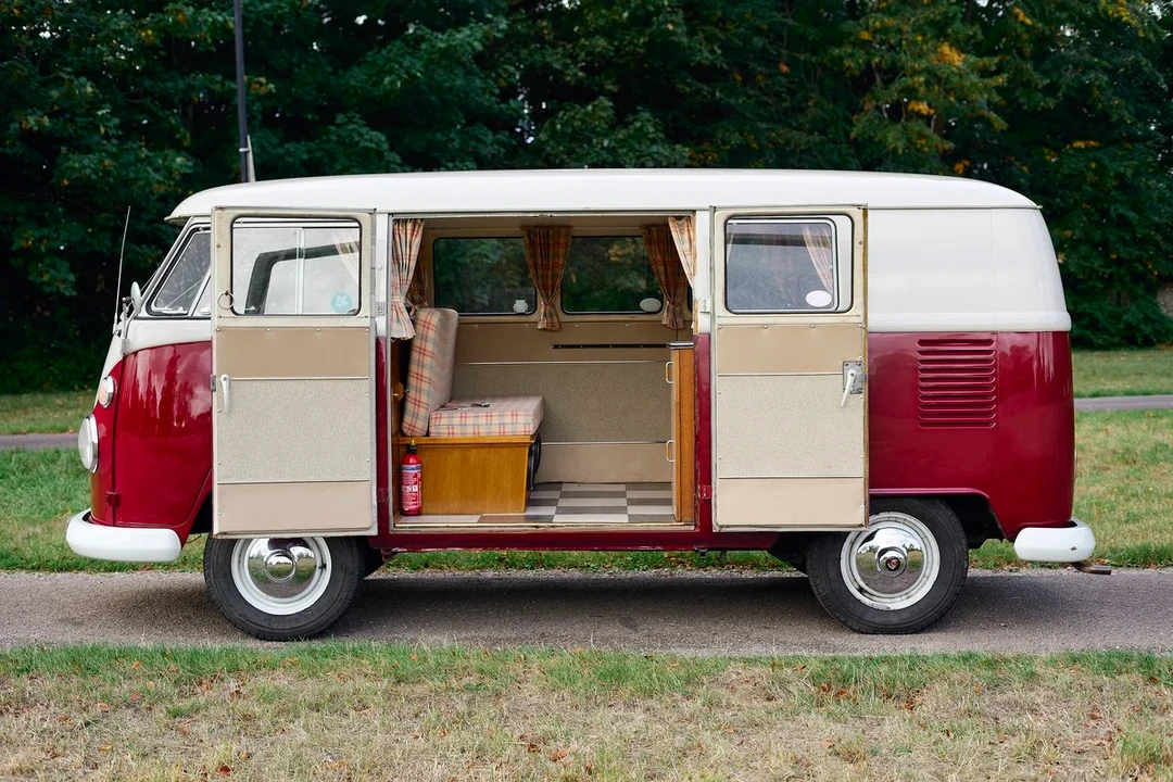 1966 Volkswagen Split-Window Camper - Image 4 of 30