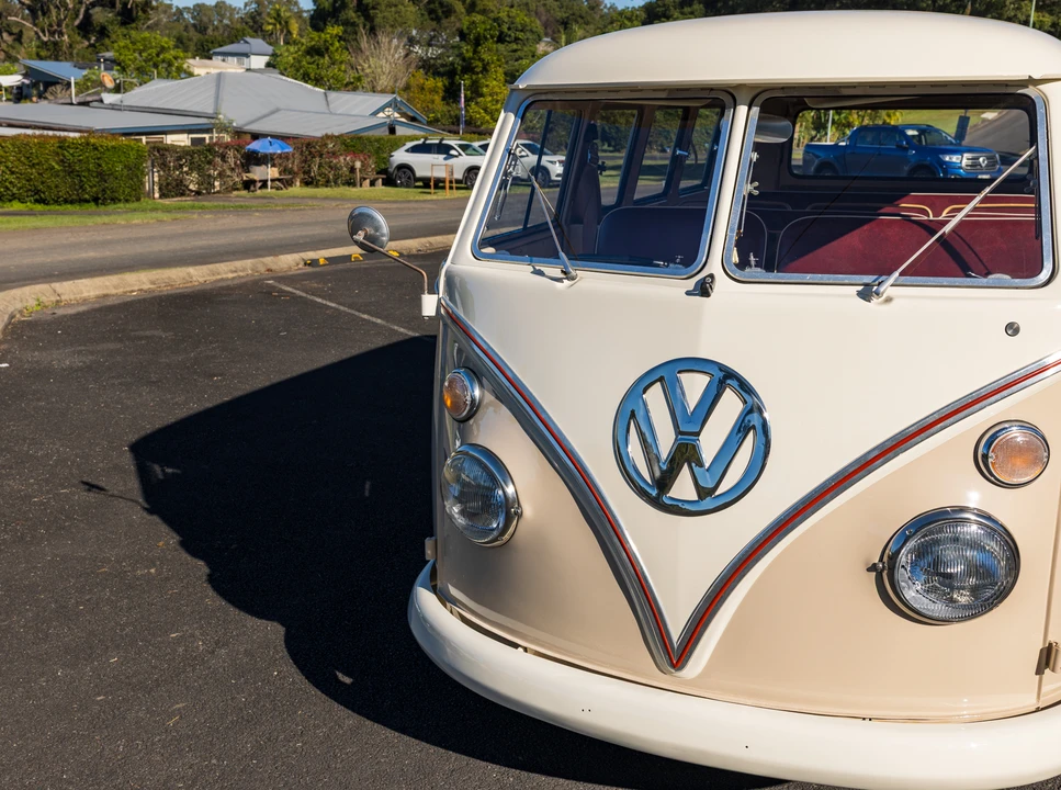 1964 Volkswagen Split-Window Bus - Image 28 of 31