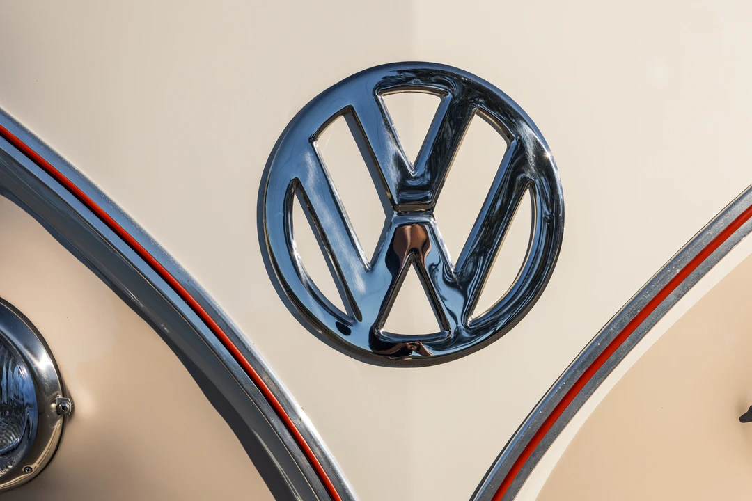 1964 Volkswagen Split-Window Bus - Image 30 of 31