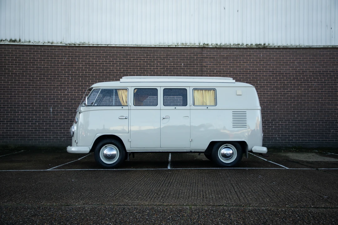 1966 Volkswagen Split-Window Camper - Image 13 of 31