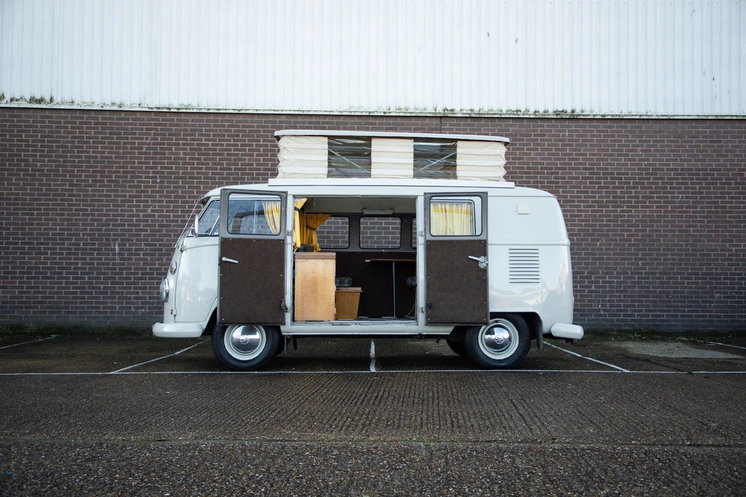 1966 Volkswagen Split-Window Camper - Image 18 of 31