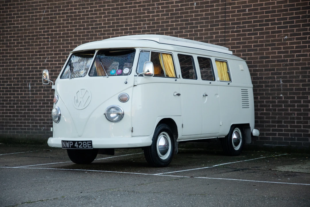 1966 Volkswagen Split-Window Camper - Image 4 of 31