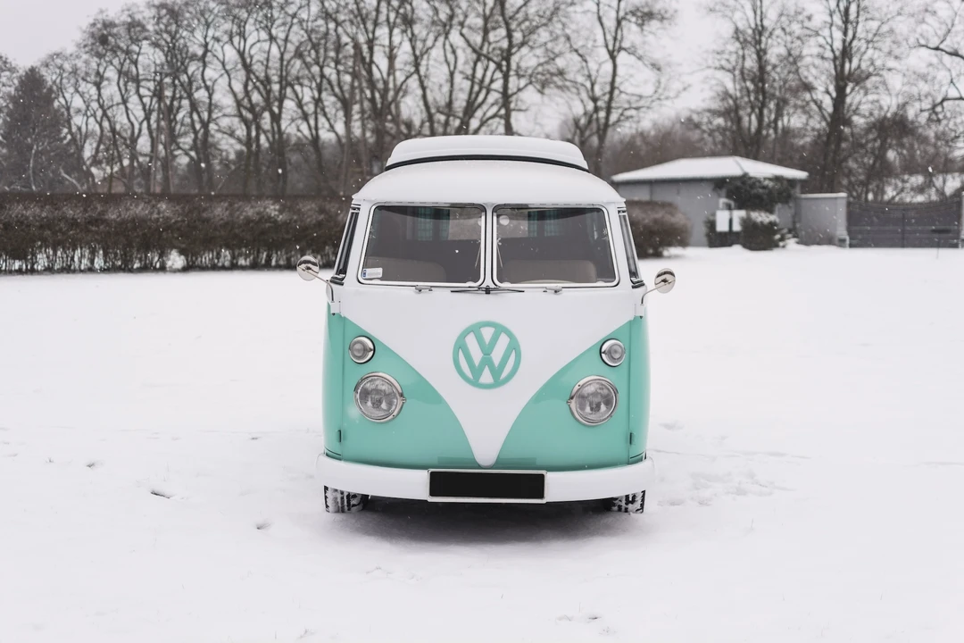 1966 Volkswagen Split-Window Camper - Image 3 of 31