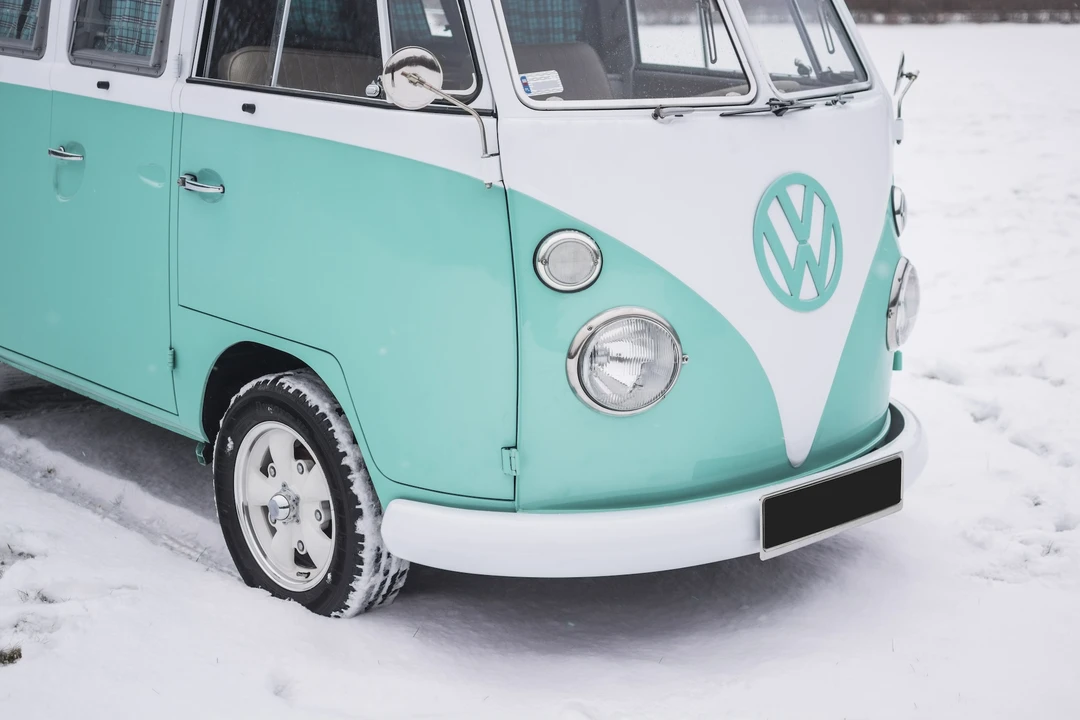 1966 Volkswagen Split-Window Camper - Image 11 of 31