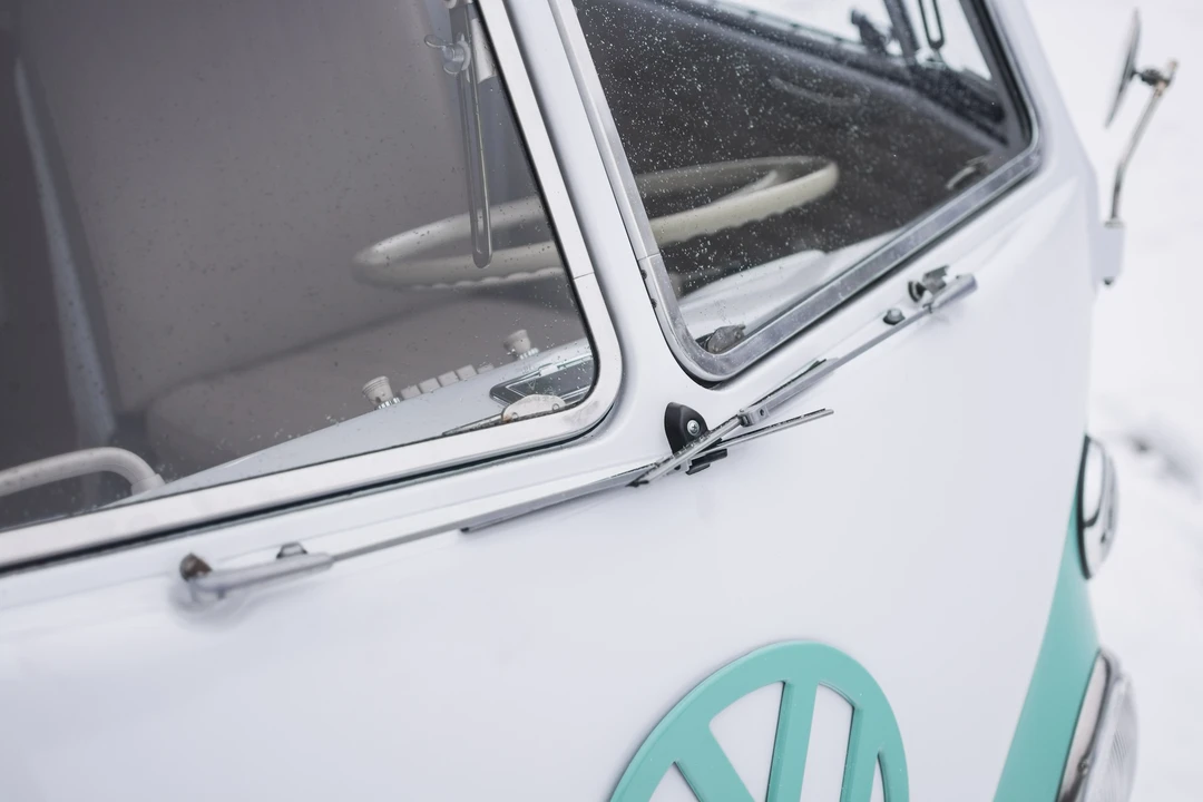 1966 Volkswagen Split-Window Camper - Image 15 of 31
