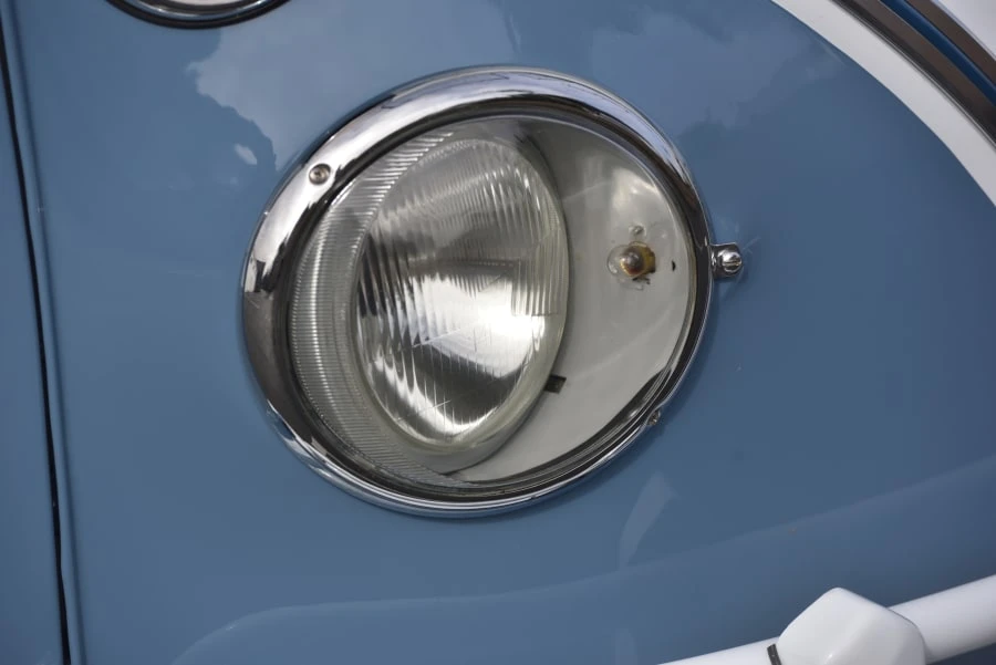 1966 Volkswagen Split-Window Bus - Image 10 of 31