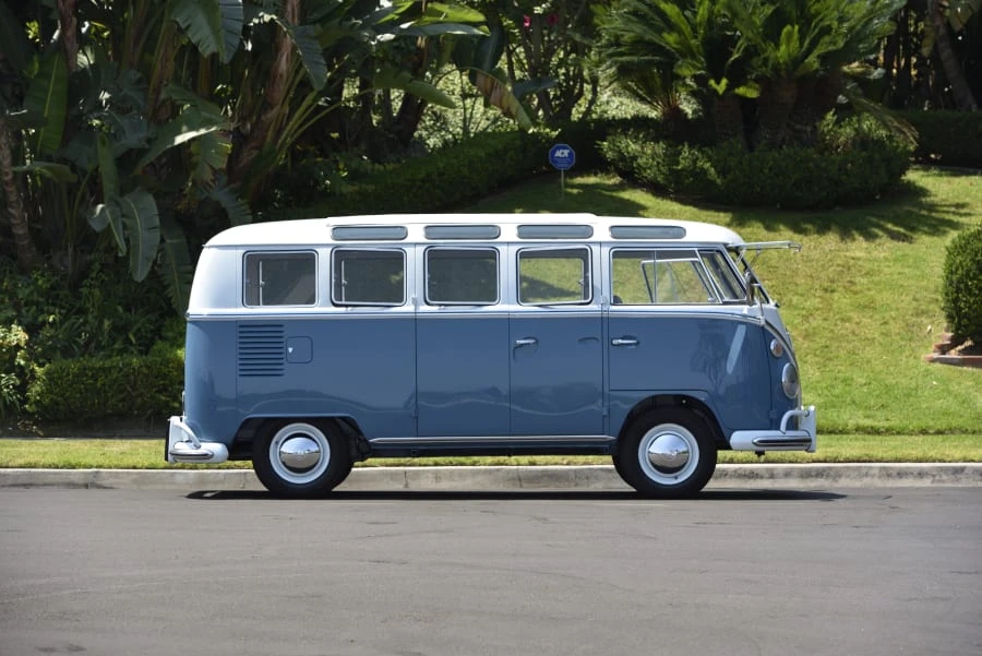 1966 Volkswagen Split-Window Bus - Image 2 of 31