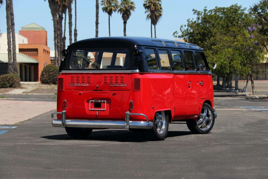 1966 Volkswagen Split-Window Bus - Image 11 of 31