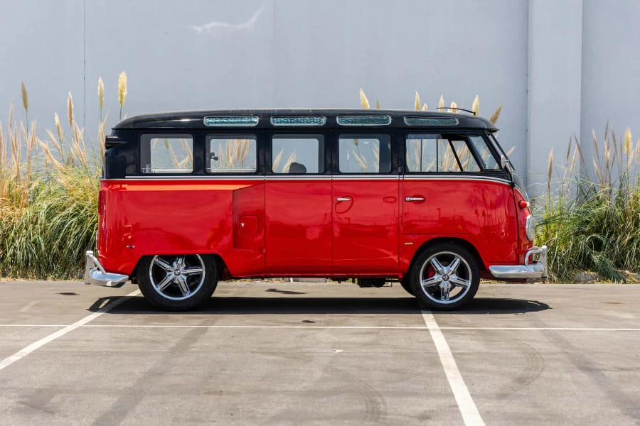 1966 Volkswagen Split-Window Bus - Image 10 of 24