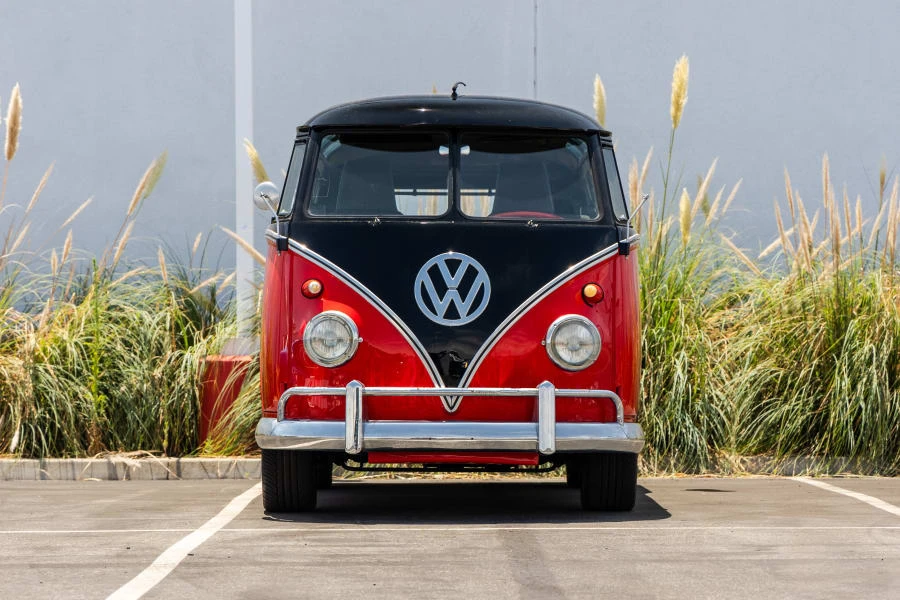 1966 Volkswagen Split-Window Bus - Image 3 of 24