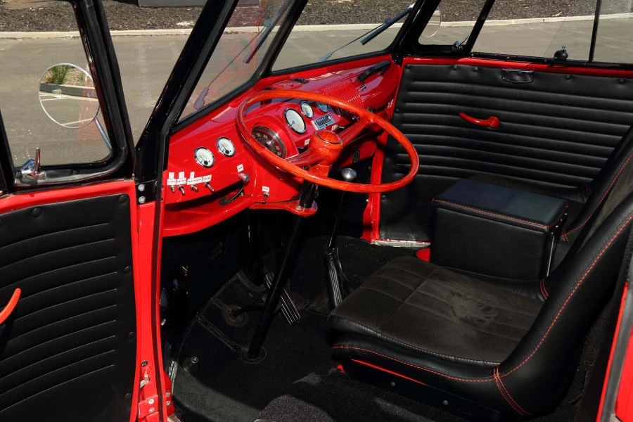 1966 Volkswagen Split-Window Bus - Image 22 of 31