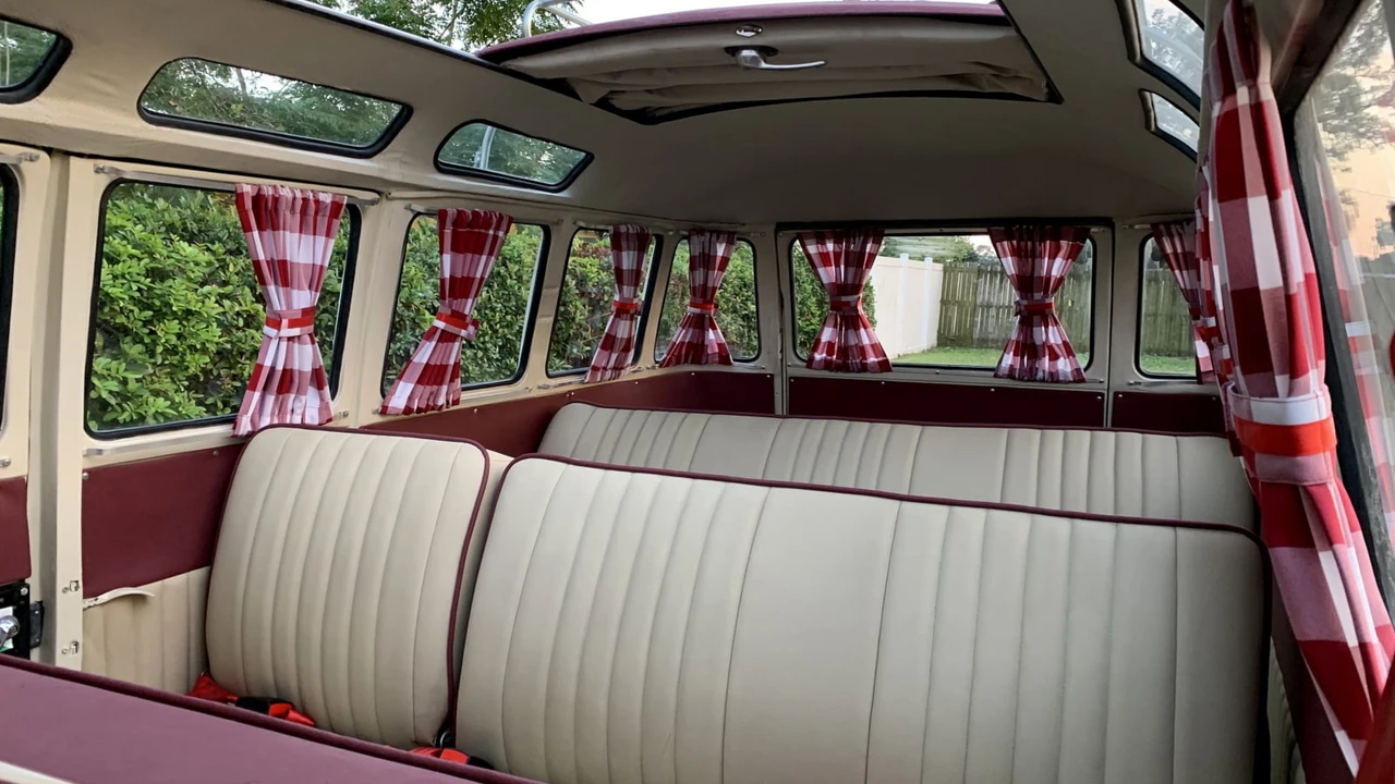 1966 Volkswagen Split-Window Bus - Image 8 of 18