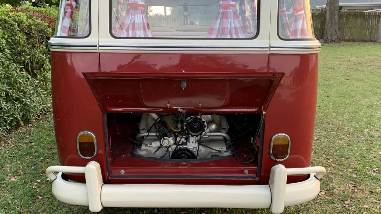 1966 Volkswagen Split-Window Bus - Image 10 of 18
