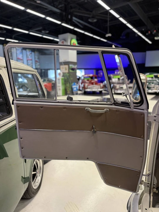 1966 Volkswagen Split-Window Bus - Image 6 of 18