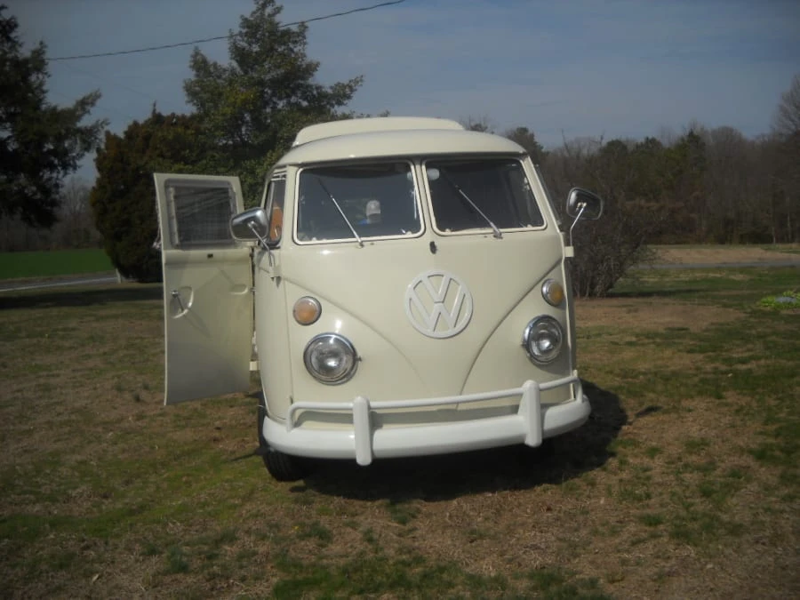 1966 Volkswagen Split-Window Camper - Image 9 of 10