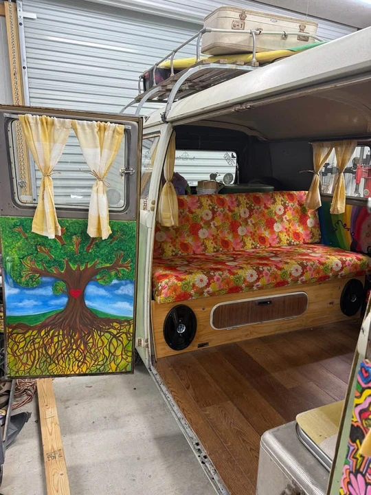1966 Volkswagen Split-Window Bus - Image 10 of 15