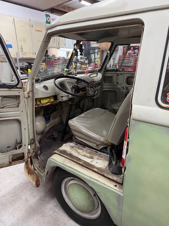 1966 Volkswagen Split-Window Bus - Image 6 of 15