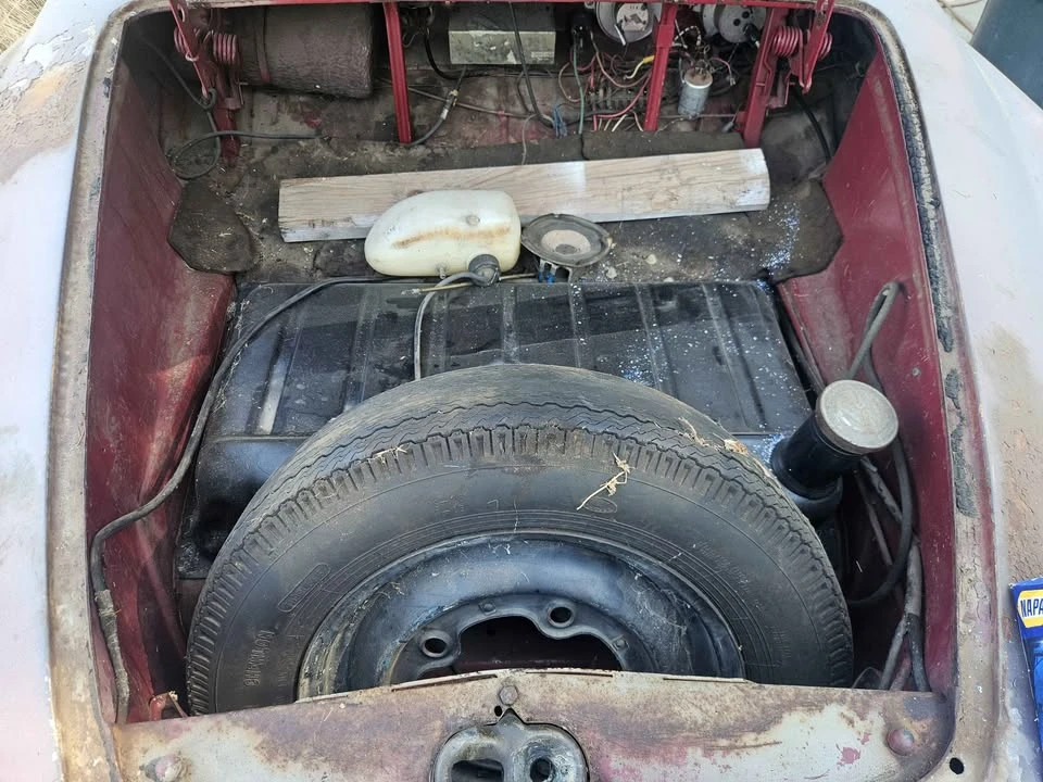 1966 Volkswagen Karmann Ghia Type 14 - Image 11 of 17