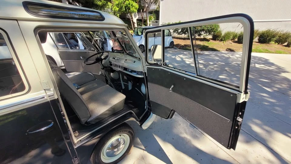 1966 Volkswagen Split-Window Bus - Image 7 of 10