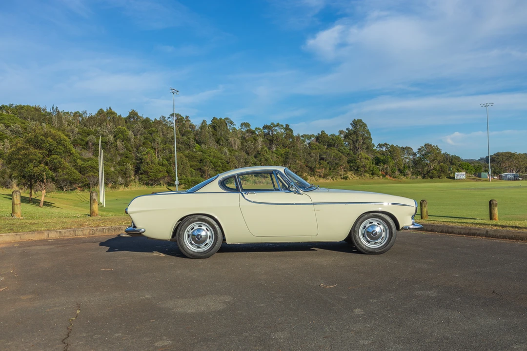 1966 Volvo 1800S - Image 16 of 31