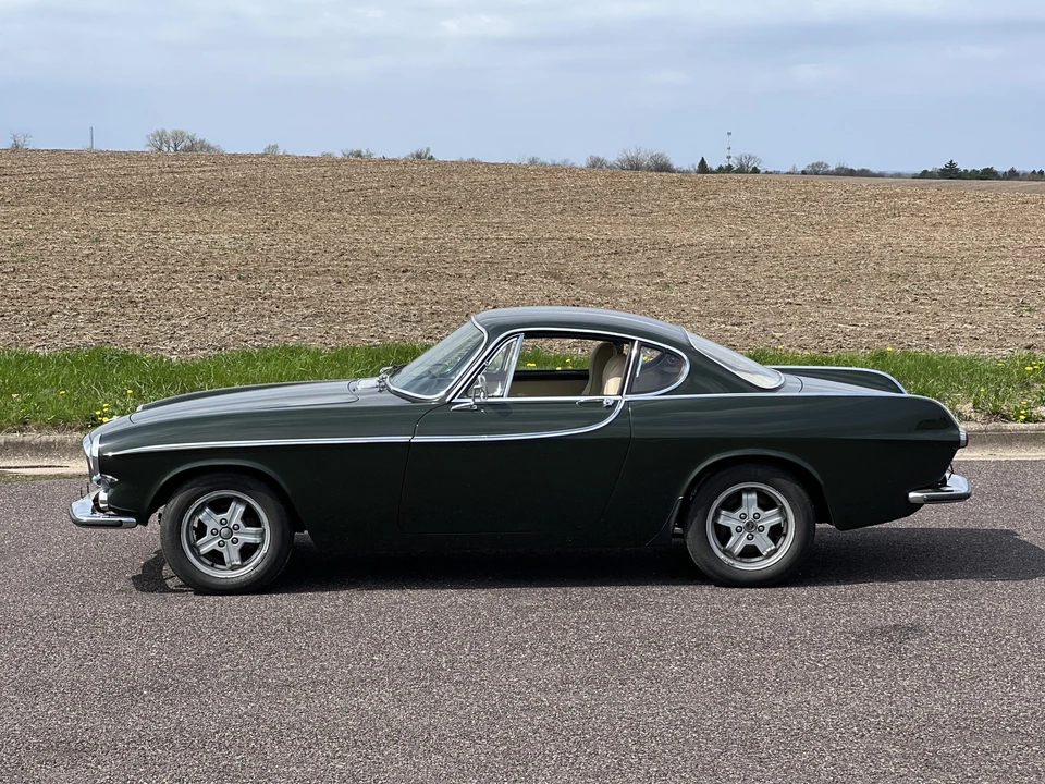 1966 Volvo 1800S - Image 7 of 31