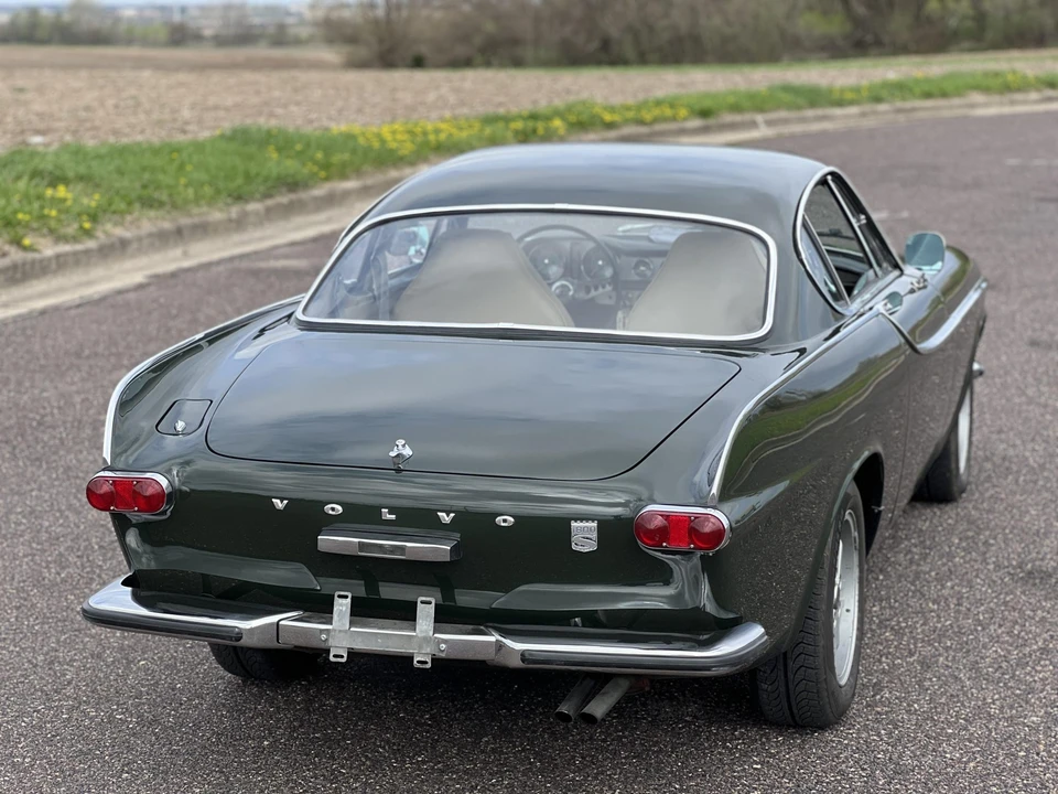 1966 Volvo 1800S - Image 15 of 31