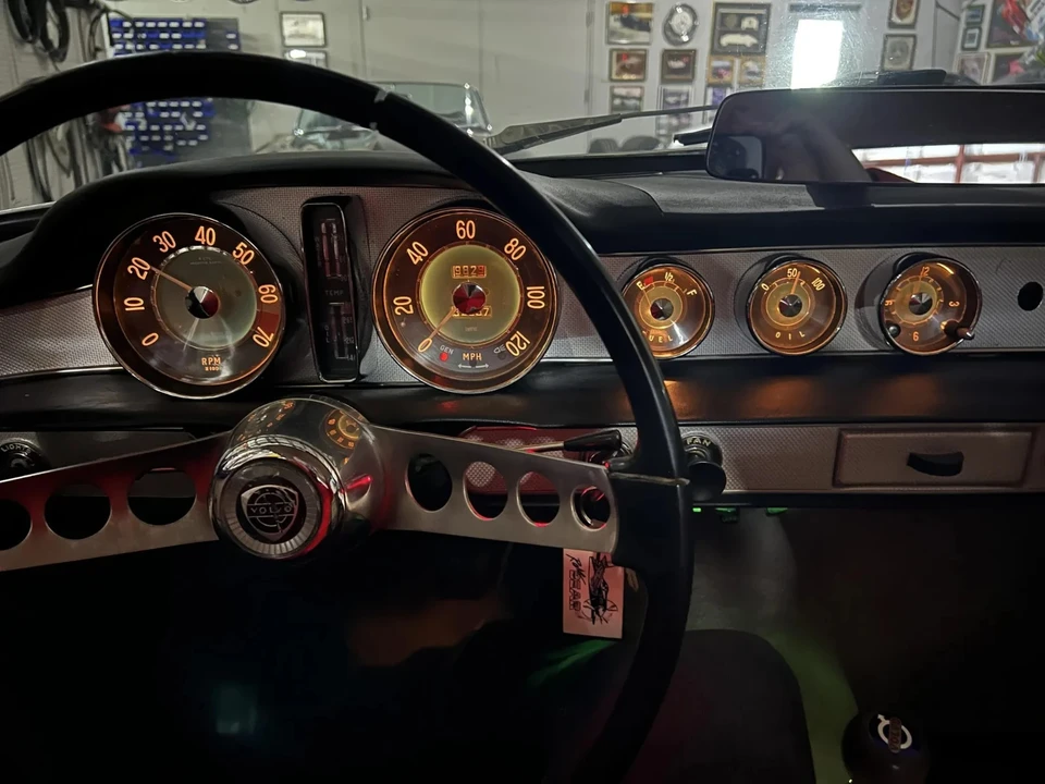 1966 Volvo 1800S - Image 21 of 31