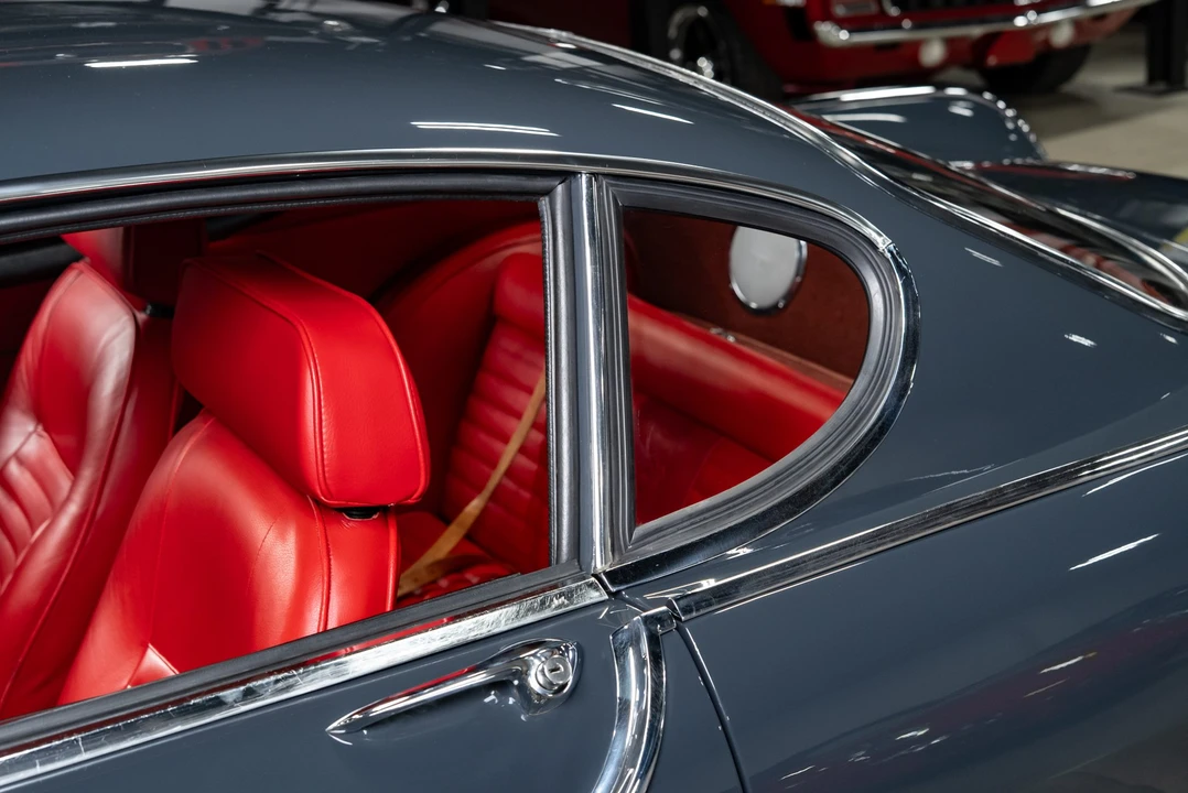 1966 Volvo 1800S - Image 27 of 31