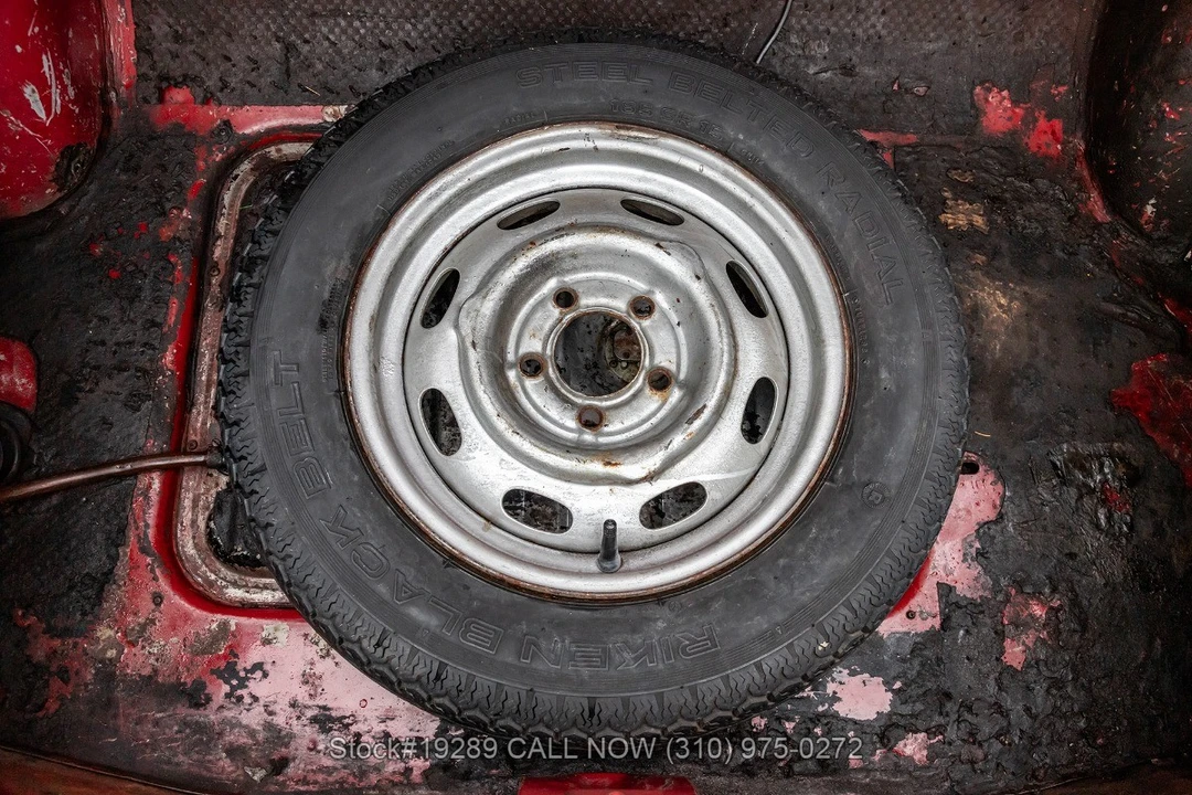 1966 Volvo 1800S - Image 25 of 31
