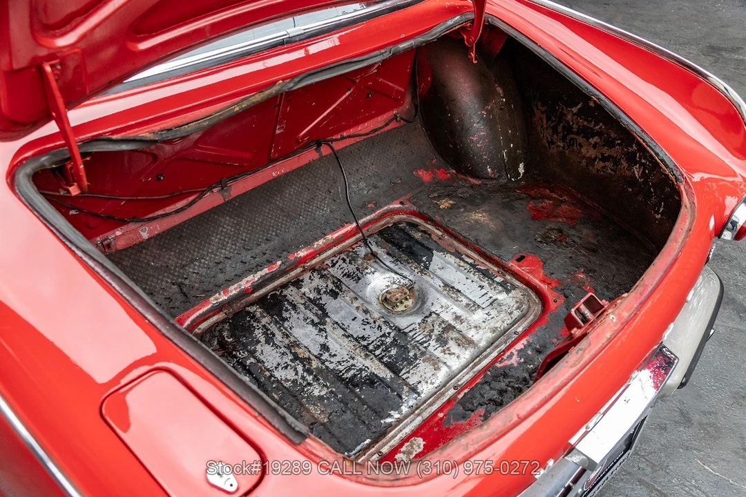 1966 Volvo 1800S - Image 26 of 31