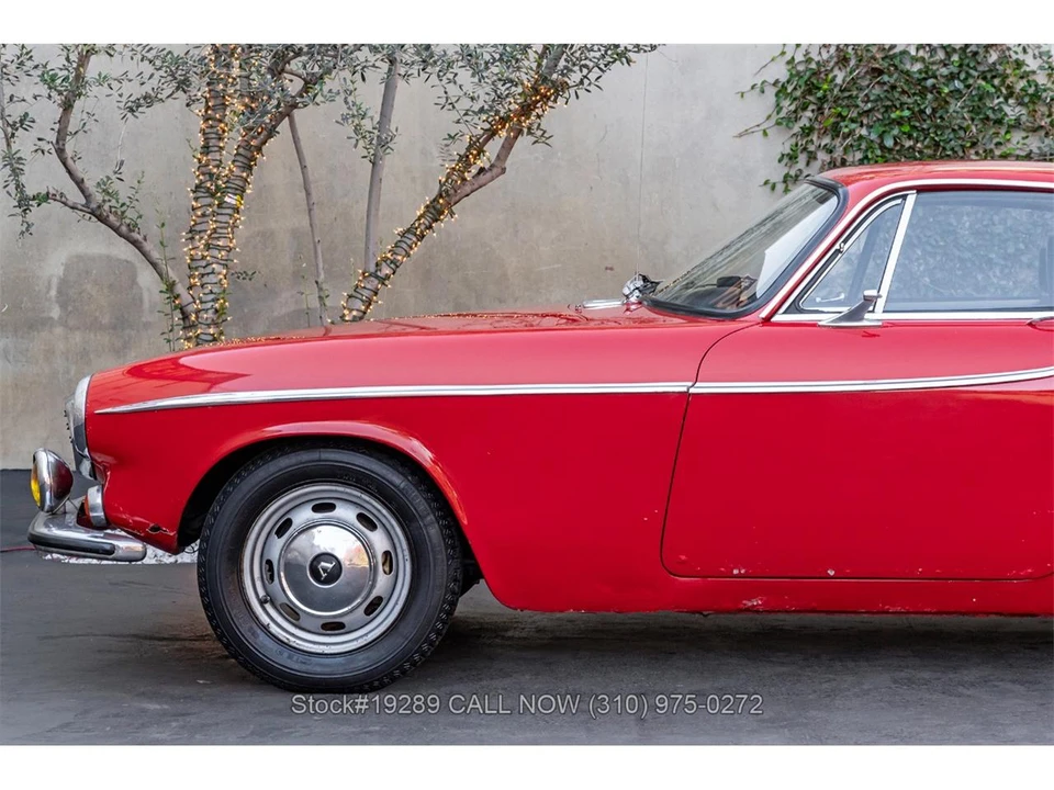 1966 Volvo 1800S - Image 11 of 31