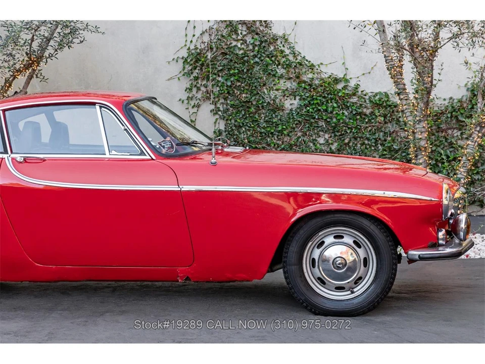 1966 Volvo 1800S - Image 9 of 31